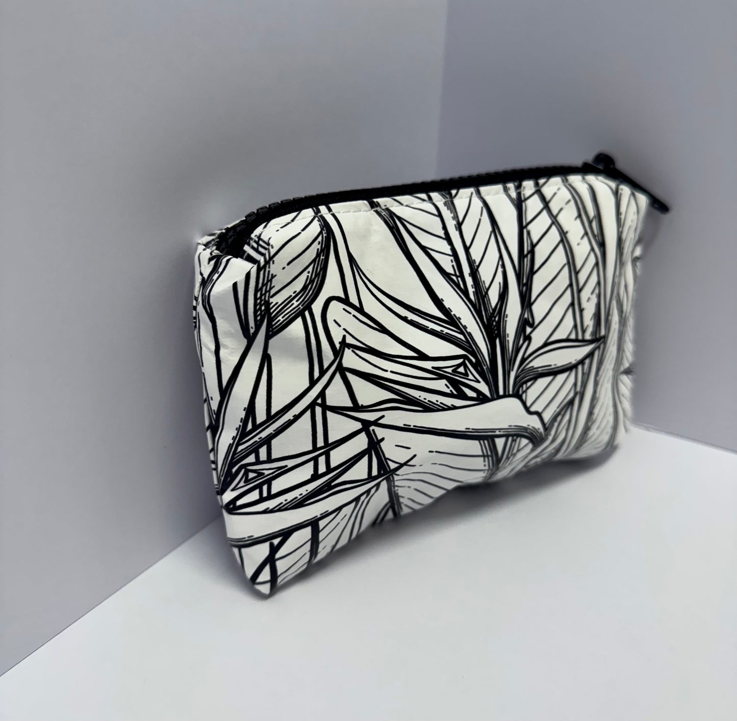 White Strelitzia - Mini Pouch